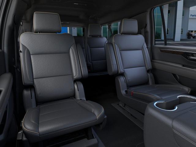 2025 Chevrolet Suburban Vehicle Photo in SELMA, TX 78154-1460