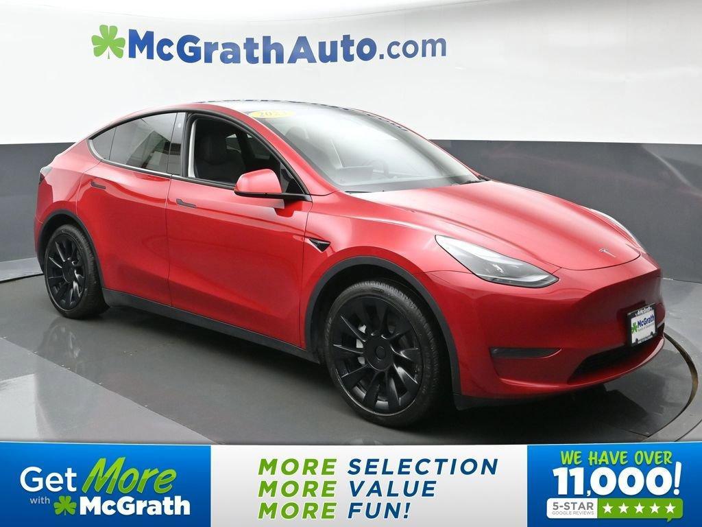 2023 Tesla Model Y Vehicle Photo in Cedar Rapids, IA 52402