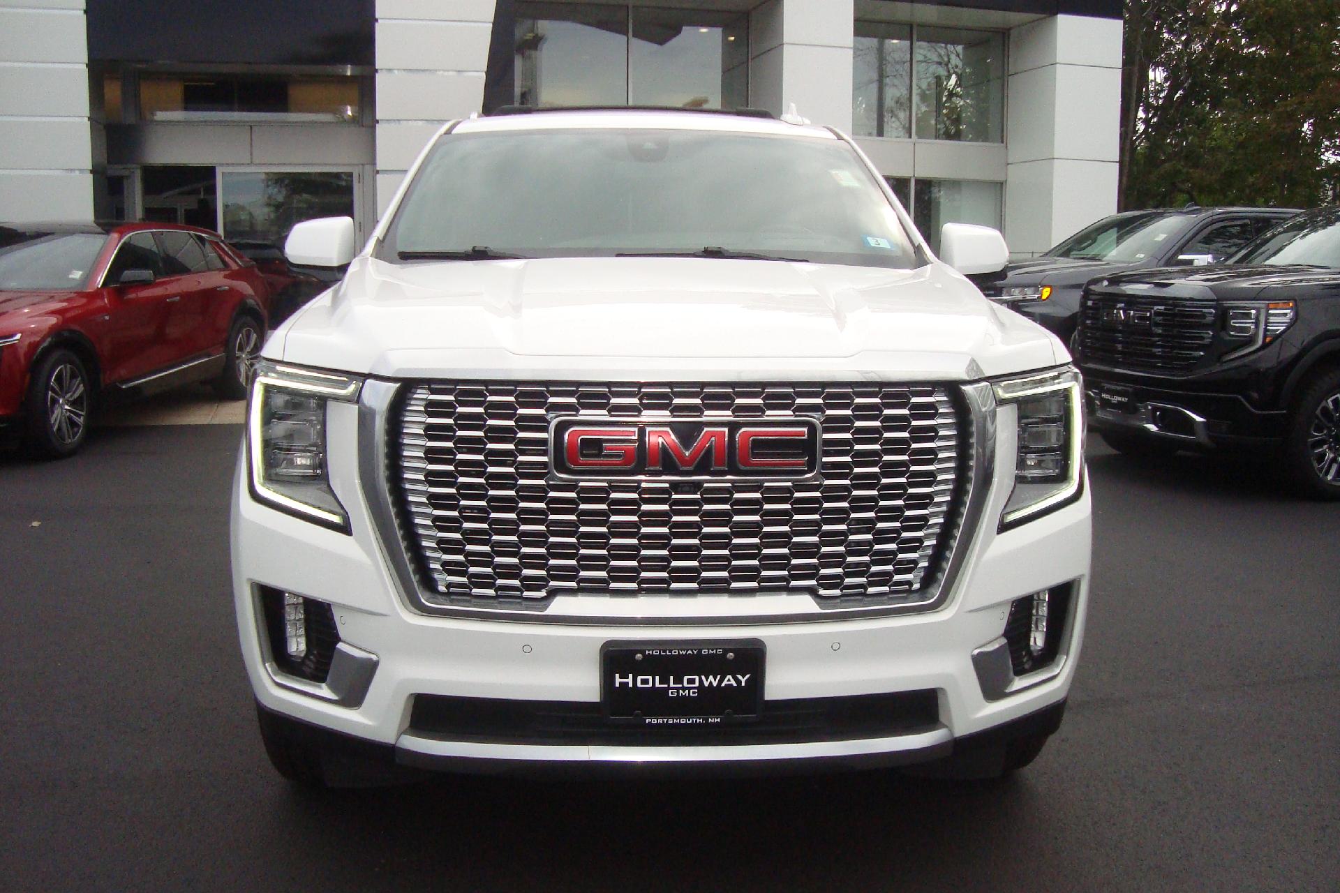 2021 GMC Yukon XL Vehicle Photo in PORTSMOUTH, NH 03801-4196