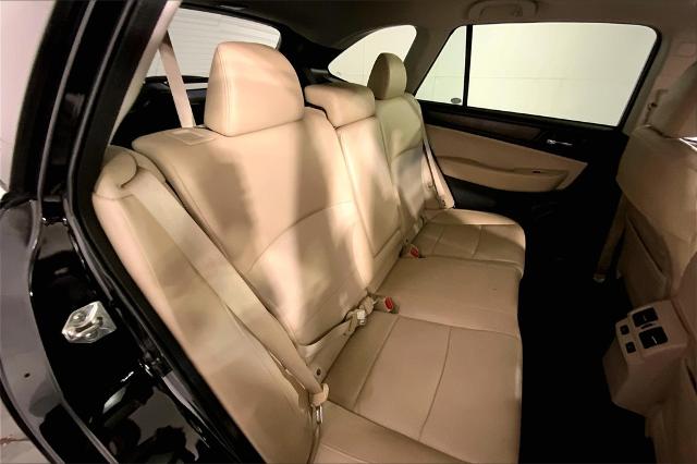 2016 Subaru Outback Vehicle Photo in Lees Summit, MO 64086