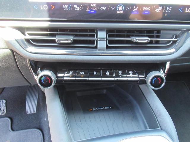 2025 Chevrolet Equinox EV Vehicle Photo in LEESBURG, FL 34788-4022