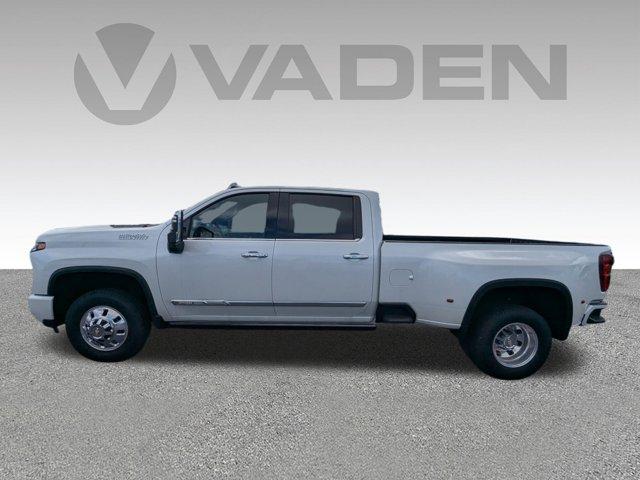 2024 Chevrolet Silverado 3500 HD Vehicle Photo in BRUNSWICK, GA 31525-1881