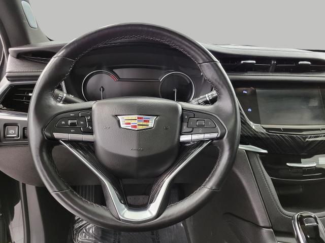 2025 Cadillac XT6 Vehicle Photo in NEENAH, WI 54956-2243