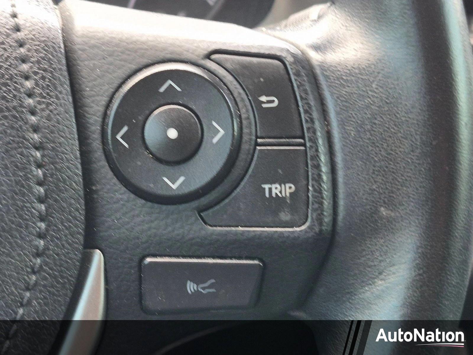 2018 Toyota RAV4 Vehicle Photo in GREENACRES, FL 33463-3207