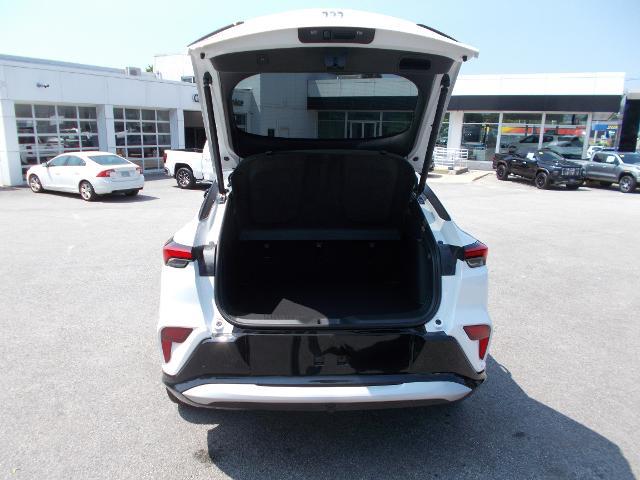 2025 Buick Envista Vehicle Photo in LOWELL, MA 01852-4336