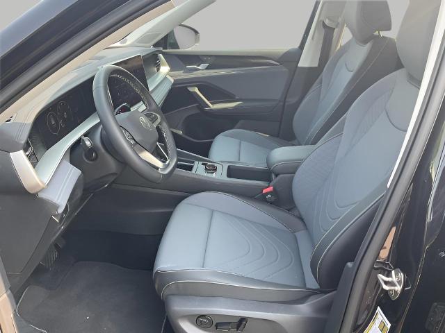 2025 Volkswagen Tiguan Vehicle Photo in Oshkosh, WI 54904