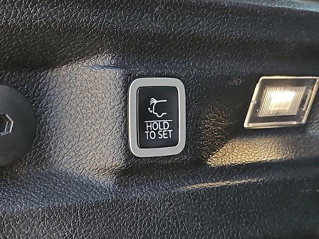 2023 Jeep Grand Cherokee L Vehicle Photo in TREVOSE, PA 19053-4984