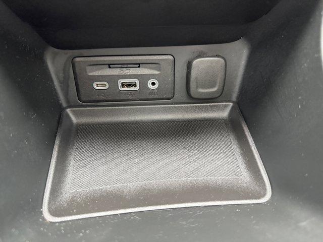 2022 GMC Terrain Vehicle Photo in LEOMINSTER, MA 01453-2952