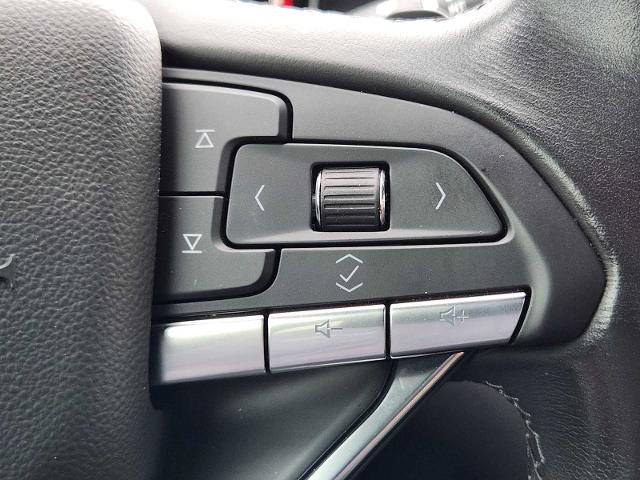 2023 Cadillac XT6 Vehicle Photo in DENTON, TX 76210-9321