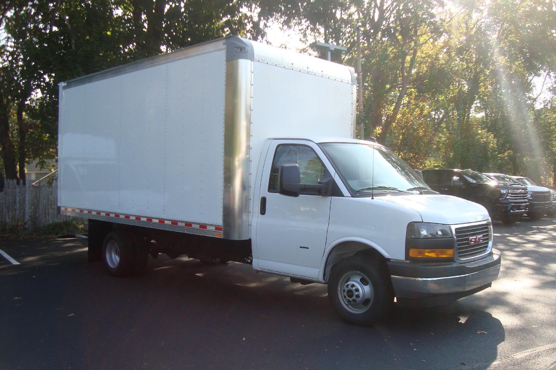2025 GMC Savana Commercial Cutaway Vehicle Photo in PORTSMOUTH, NH 03801-4196