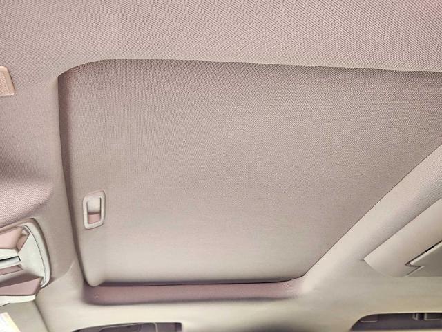 2018 GMC Yukon XL Vehicle Photo in DENTON, TX 76210-9321