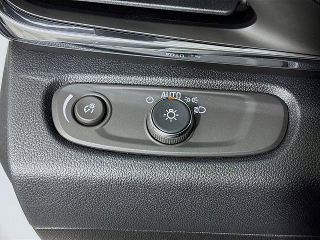 2025 Buick Envista Vehicle Photo in PUYALLUP, WA 98371-4149