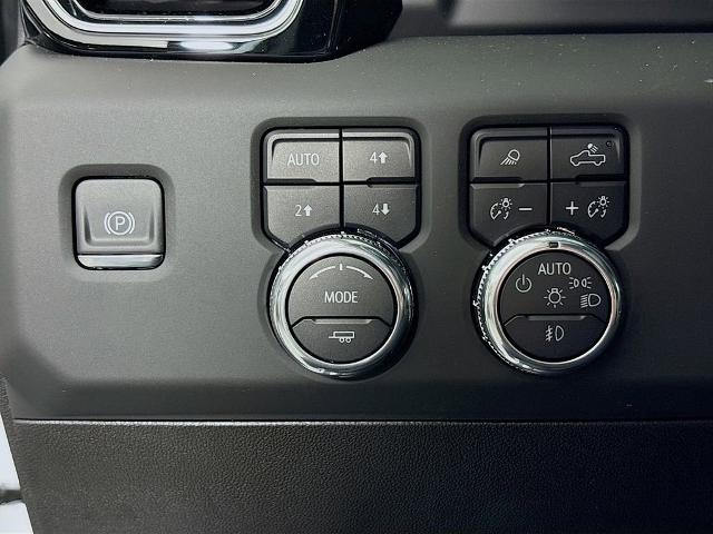 2025 GMC Sierra 3500 HD Vehicle Photo in PUYALLUP, WA 98371-4149