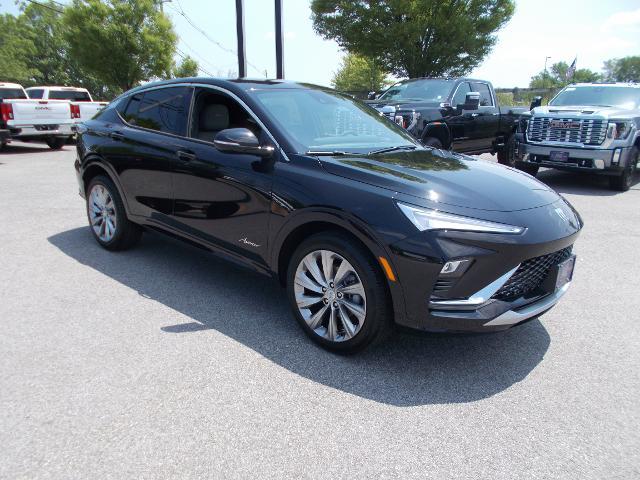 2025 Buick Envista Vehicle Photo in LOWELL, MA 01852-4336