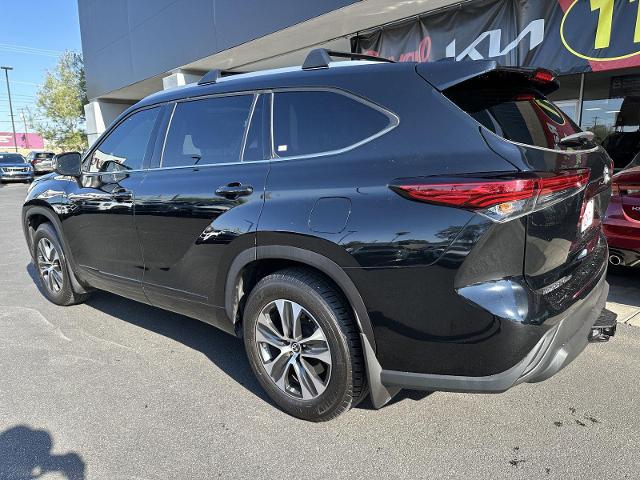 2022 Toyota Highlander Vehicle Photo in Tucson, AZ 85712
