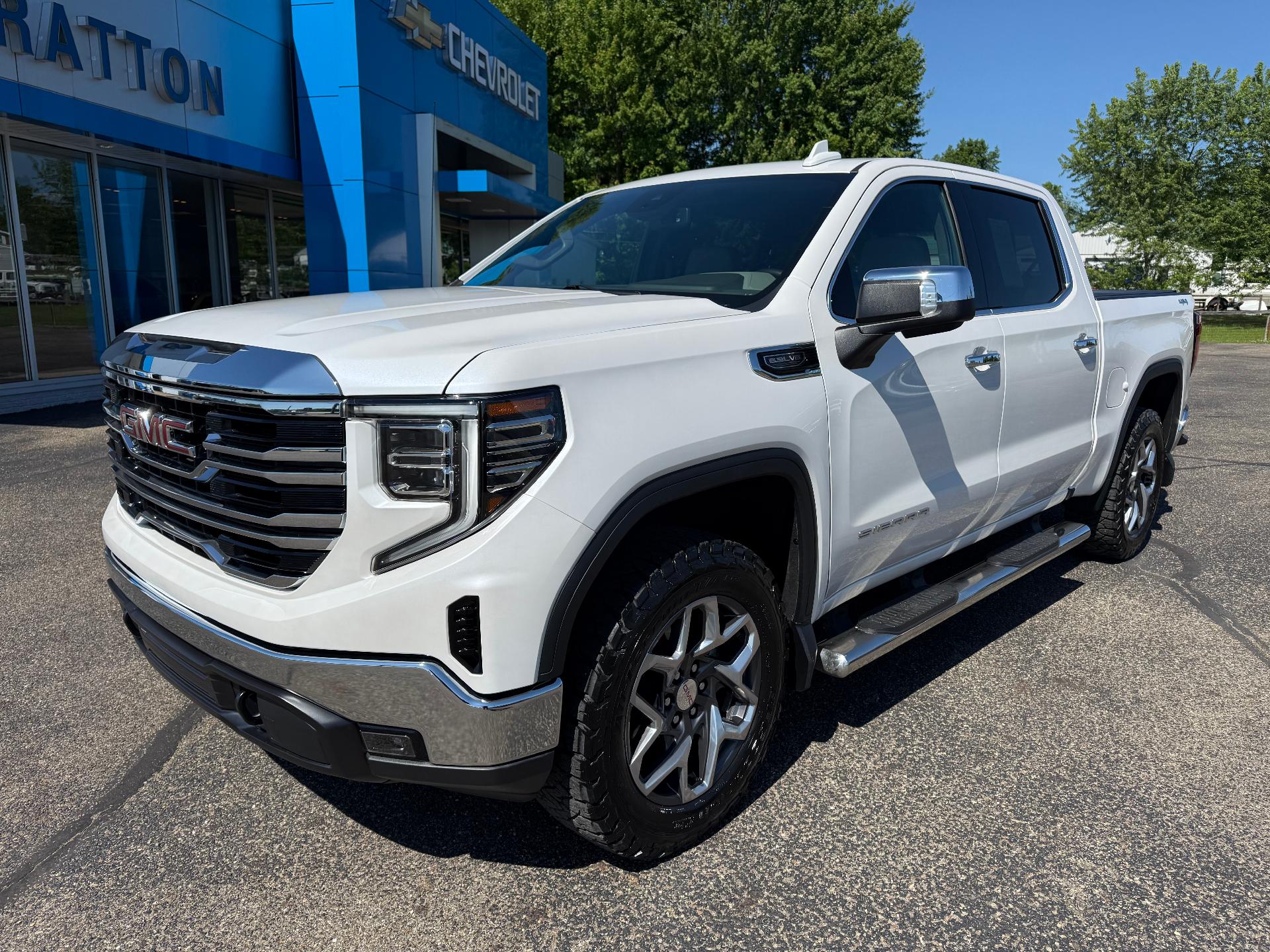 2024 GMC Sierra 1500 Vehicle Photo in BELOIT, OH 44609-9734