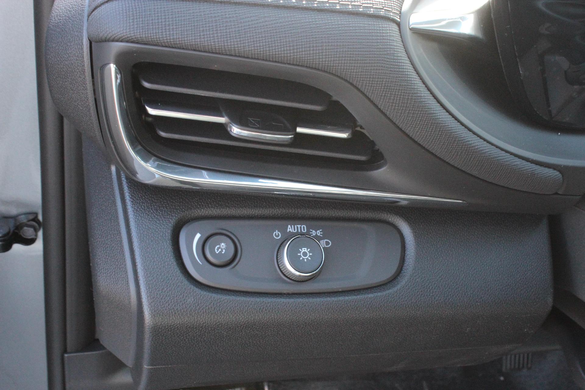 2025 Buick Envista Vehicle Photo in AURORA, CO 80012-4011