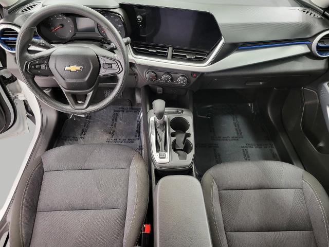 2024 Chevrolet Trax Vehicle Photo in NEENAH, WI 54956-2243