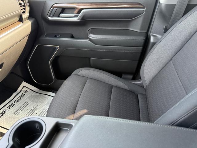2023 Chevrolet Silverado 1500 Vehicle Photo in COLUMBIA, MO 65203-3903