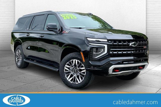2025 Chevrolet Suburban Vehicle Photo in KANSAS CITY, MO 64114-4502