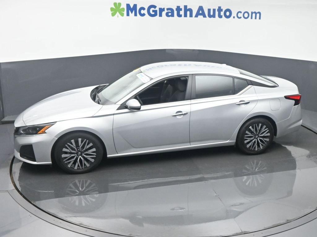 2023 Nissan Altima Vehicle Photo in Cedar Rapids, IA 52402