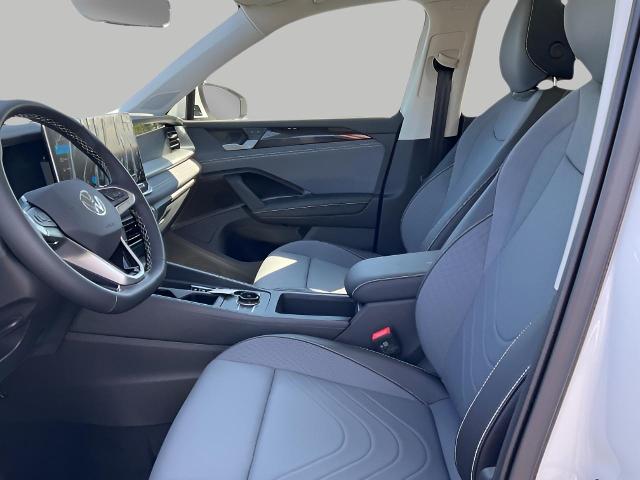 2025 Volkswagen Tiguan Vehicle Photo in Oshkosh, WI 54904