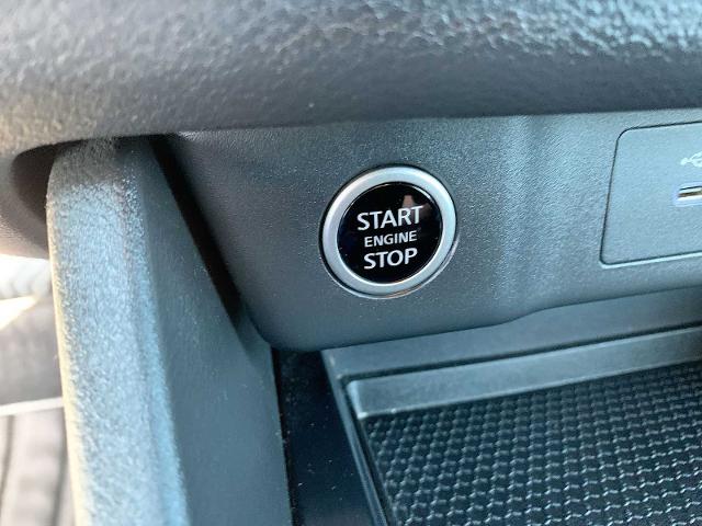 2022 Nissan Rogue Vehicle Photo in MOON TOWNSHIP, PA 15108-2571