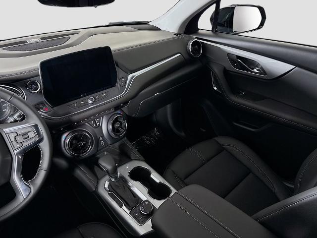 2025 Chevrolet Blazer Vehicle Photo in PUYALLUP, WA 98371-4149