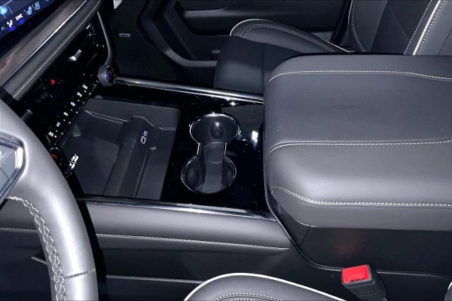 2025 Chevrolet Tahoe Vehicle Photo in KANSAS CITY, MO 64114-4502