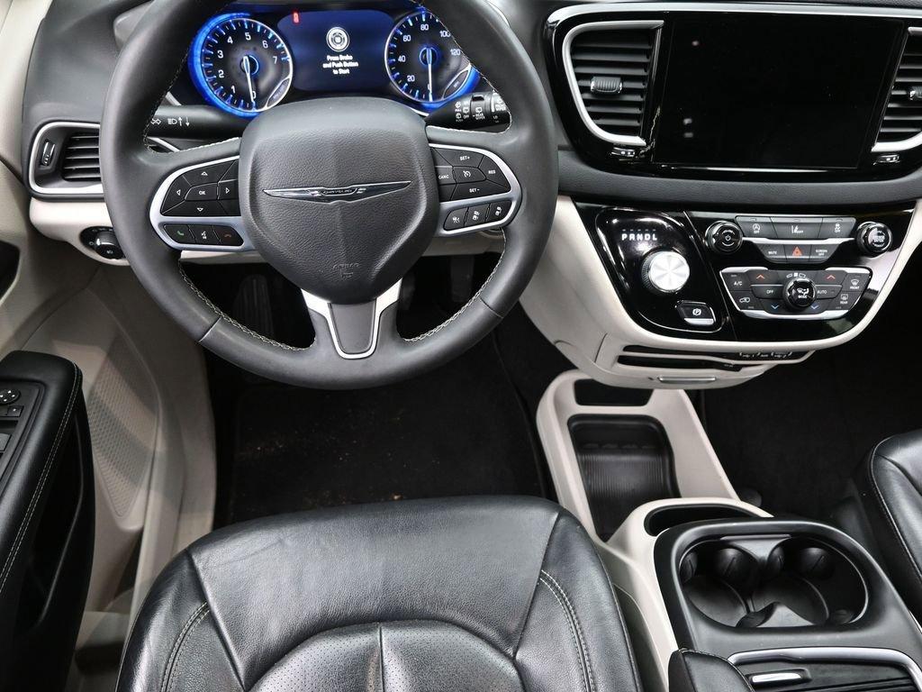 2022 Chrysler Pacifica Vehicle Photo in Cedar Rapids, IA 52402