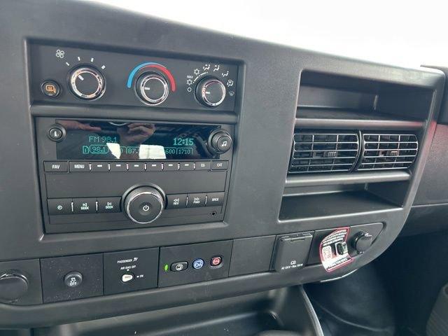 2025 Chevrolet Express Cargo 2500 Vehicle Photo in SAINT CLAIRSVILLE, OH 43950-8512