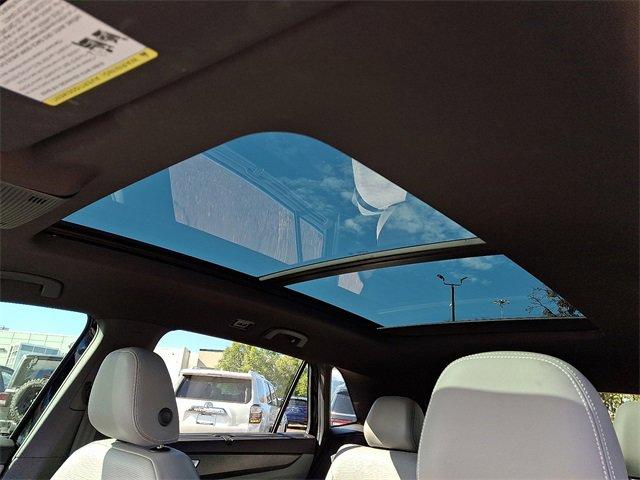 2024 Volkswagen Atlas Cross Sport Vehicle Photo in Willow Grove, PA 19090