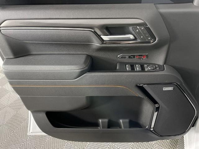 2025 GMC Sierra 1500 Vehicle Photo in GILBERT, AZ 85297-0402