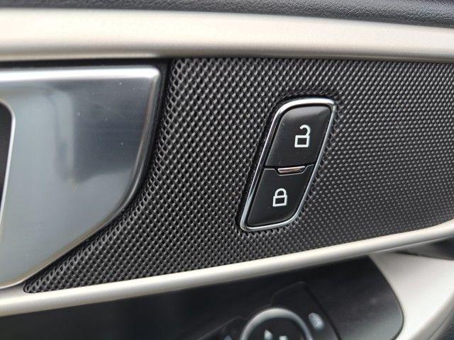 2021 Ford Explorer Vehicle Photo in Pleasant Hills, PA 15236