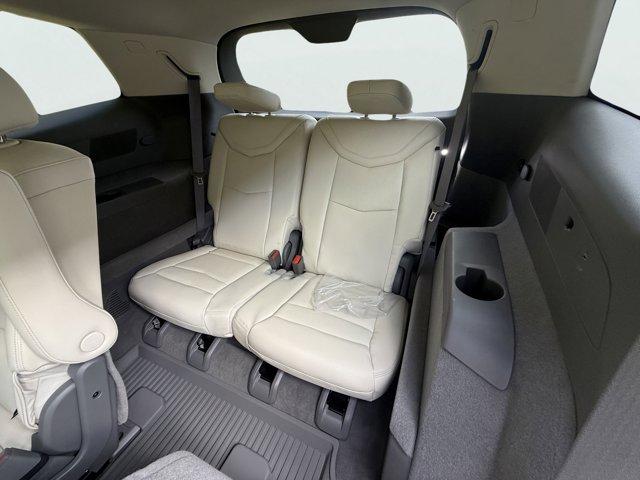 2025 Cadillac XT6 Vehicle Photo in LEOMINSTER, MA 01453-2952