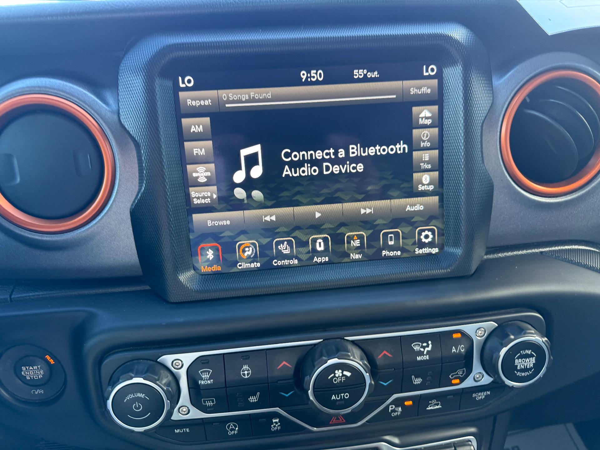 2021 Jeep Gladiator photo 22 of 25