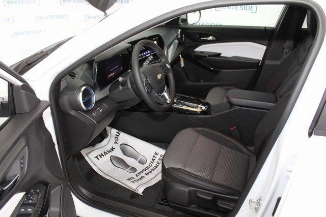 2025 Chevrolet Trax Vehicle Photo in SAINT CLAIRSVILLE, OH 43950-8512