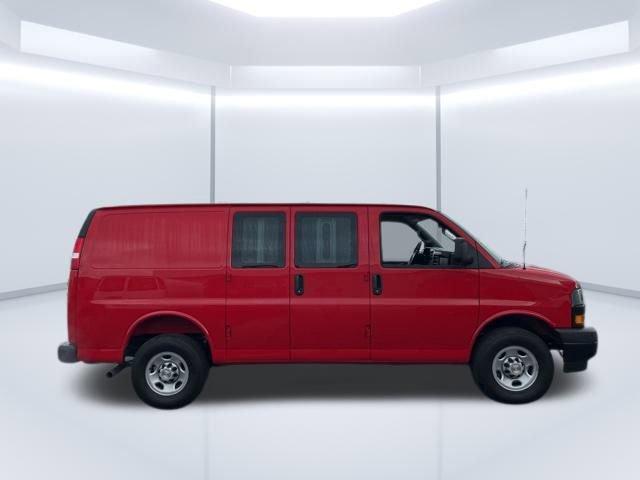 2025 Chevrolet Express Cargo 2500 Vehicle Photo in SAINT CLAIRSVILLE, OH 43950-8512