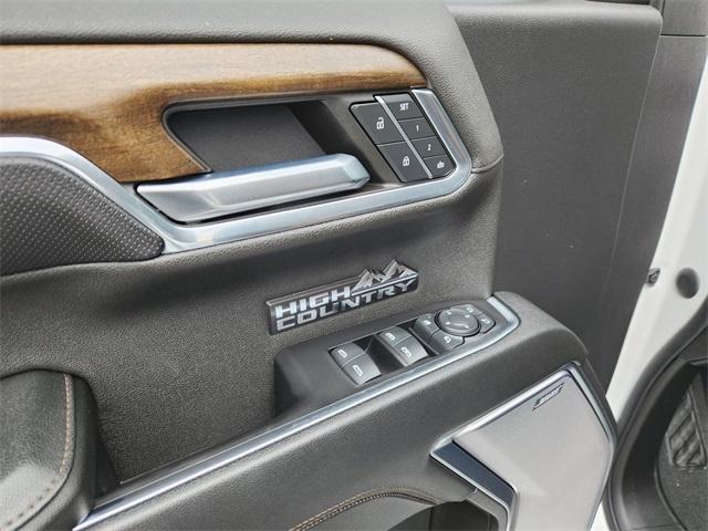 2024 Chevrolet Silverado 1500 Vehicle Photo in AURORA, CO 80012-4011