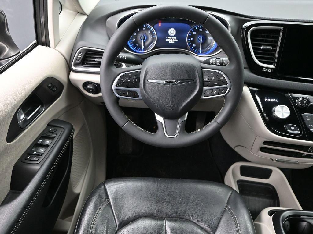 2022 Chrysler Pacifica Vehicle Photo in Cedar Rapids, IA 52402