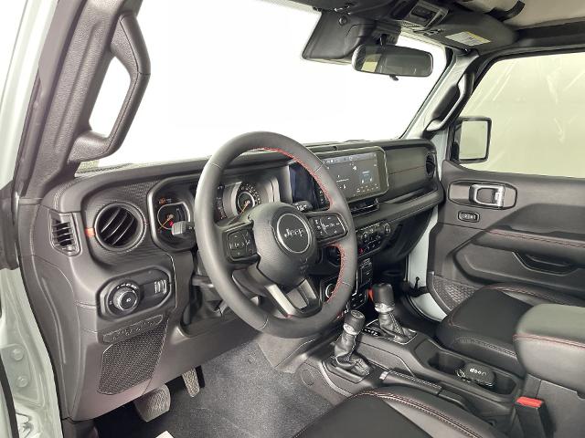2024 Jeep Wrangler Vehicle Photo in GILBERT, AZ 85297-0402