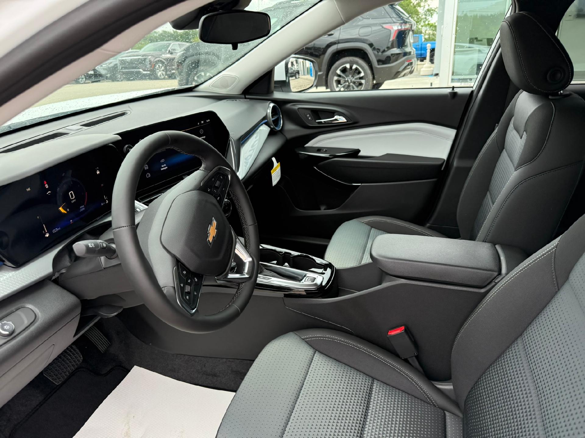 2026 Chevrolet Trax LT - 10