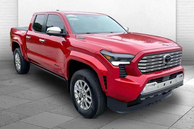 2025 Toyota Tacoma 4WD Vehicle Photo in KANSAS CITY, MO 64114-4545