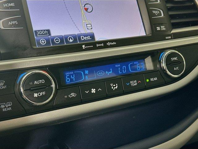 2019 Toyota Highlander Vehicle Photo in Flemington, NJ 08822