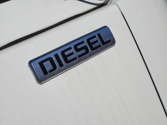 2024 Chevrolet 5500 XD LCF Diesel Vehicle Photo in LEWISVILLE, TX 75067