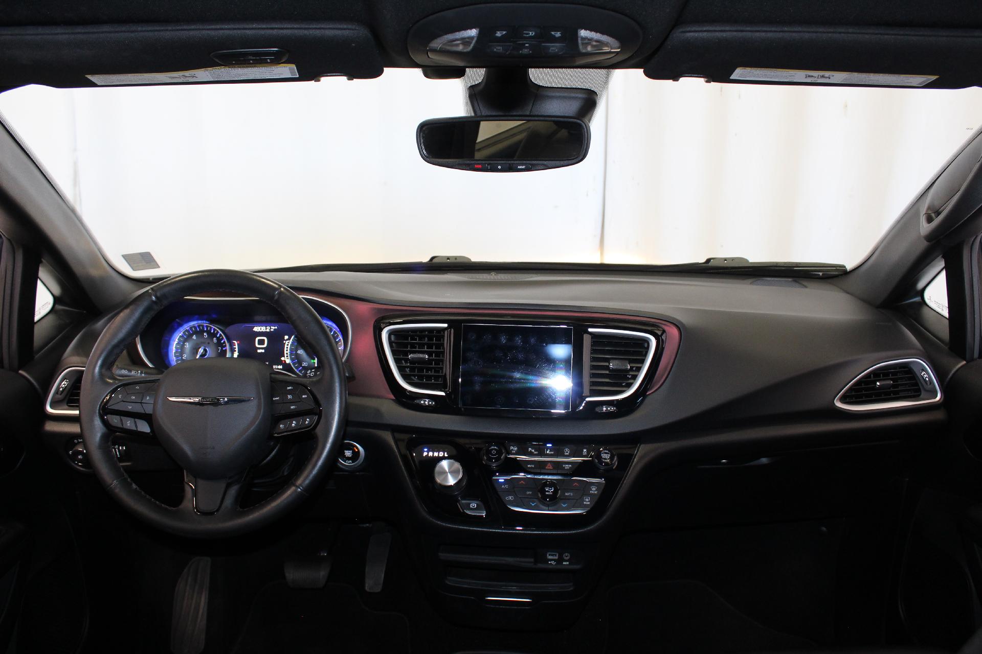 2020 Chrysler Pacifica Vehicle Photo in NORTHAMPTON, MA 01060-1120