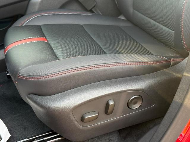 2026 Chevrolet Traverse Vehicle Photo in COLUMBIA, MO 65203-3903