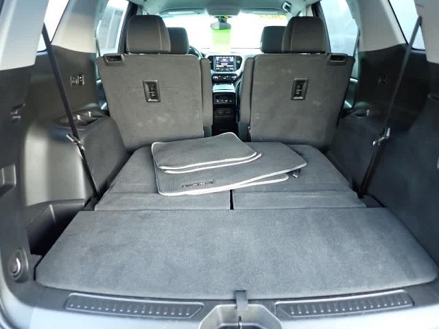 2023 GMC Acadia Vehicle Photo in ZELIENOPLE, PA 16063-2910