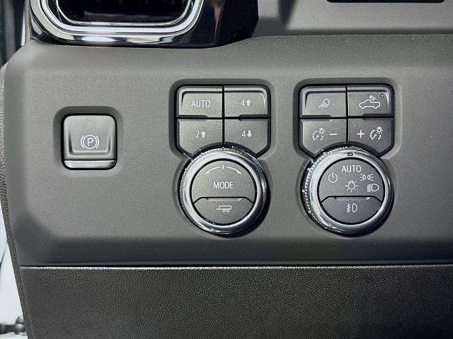 2025 GMC Sierra 3500 HD Vehicle Photo in PUYALLUP, WA 98371-4149