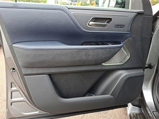 2026 INFINITI QX80 Vehicle Photo in Willow Grove, PA 19090